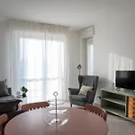 Tina's View Apartment Como