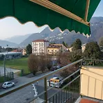 Tina's View * Como